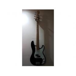 Fender MIM Standard P Bass