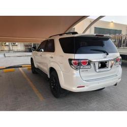 Toyota Fortuner Full Option 2015 4 0 Gxr V6 Pearl White For Sale